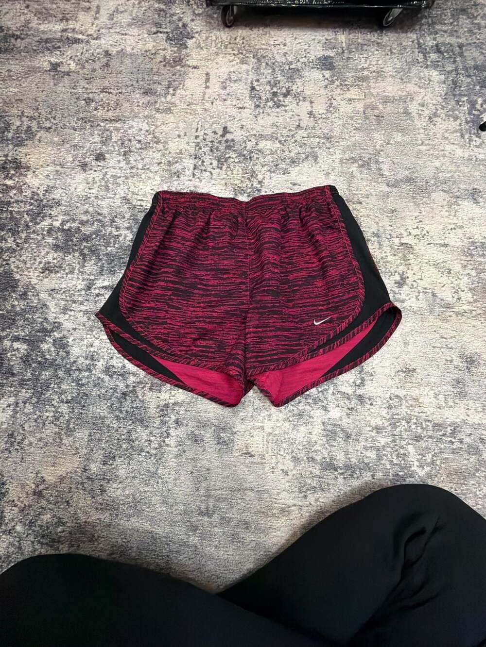 Nike Dri-Fit Tempo Running Shorts Size M Black Pink